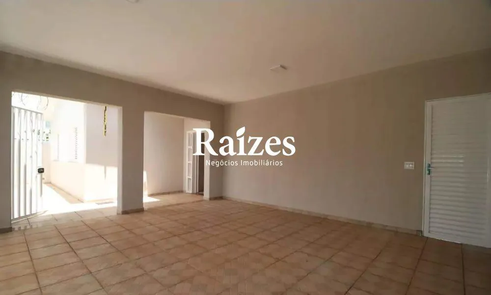 Casa, 3 quartos, 210 m² - Foto 3