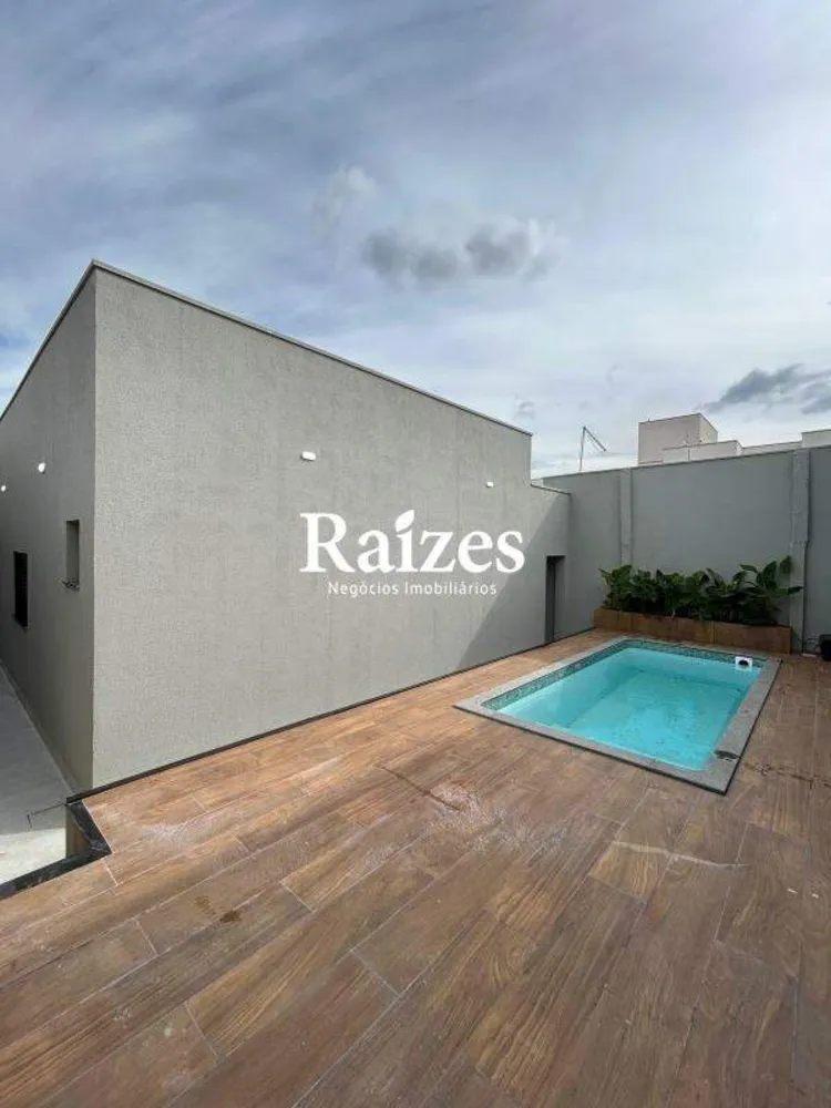Casa, 3 quartos, 193 m² - Foto 2