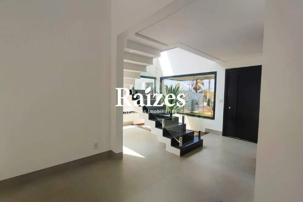 Casa, 3 quartos, 313 m² - Foto 4