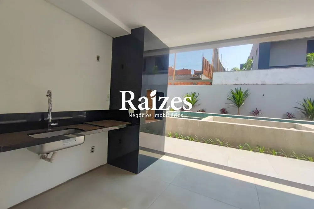 Casa, 3 quartos, 313 m² - Foto 1
