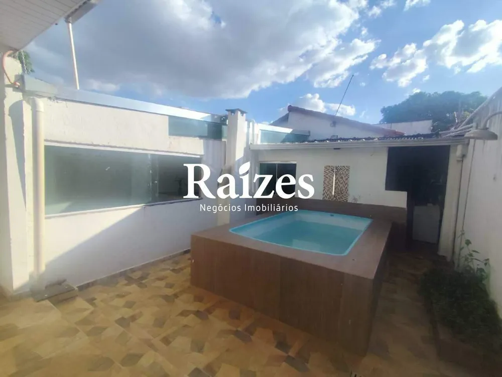 Casa, 4 quartos, 243 m² - Foto 3