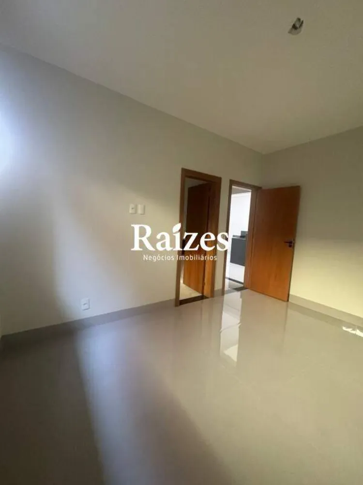 Casa, 3 quartos, 162 m² - Foto 2