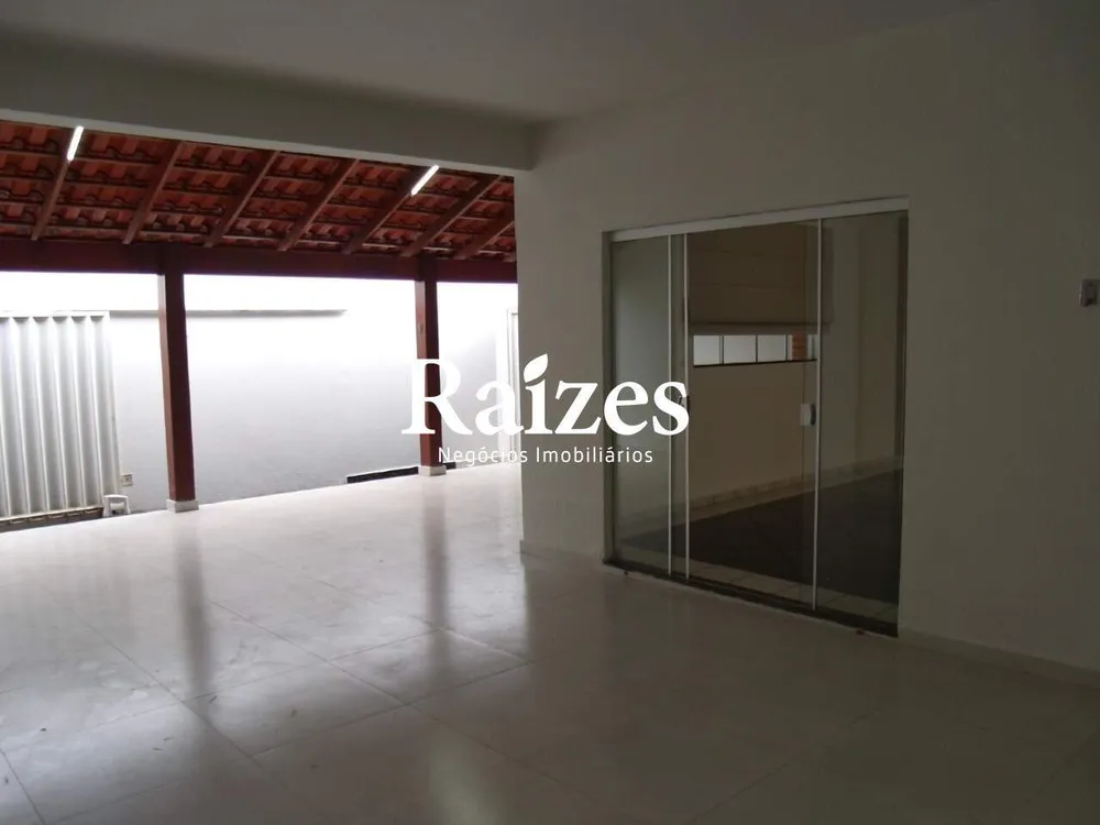 Casa, 3 quartos, 183 m² - Foto 2