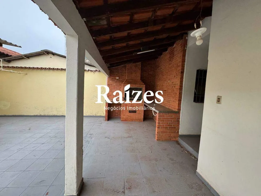 Casa, 2 quartos, 180 m² - Foto 1