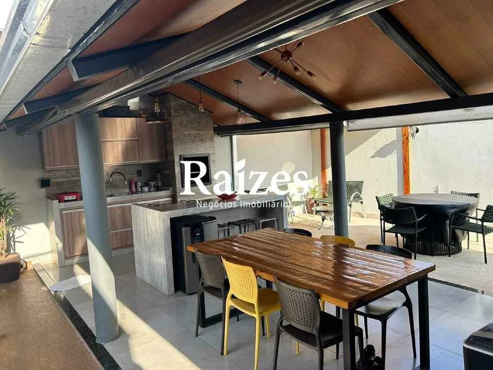 Casa, 3 quartos, 200 m² - Foto 4