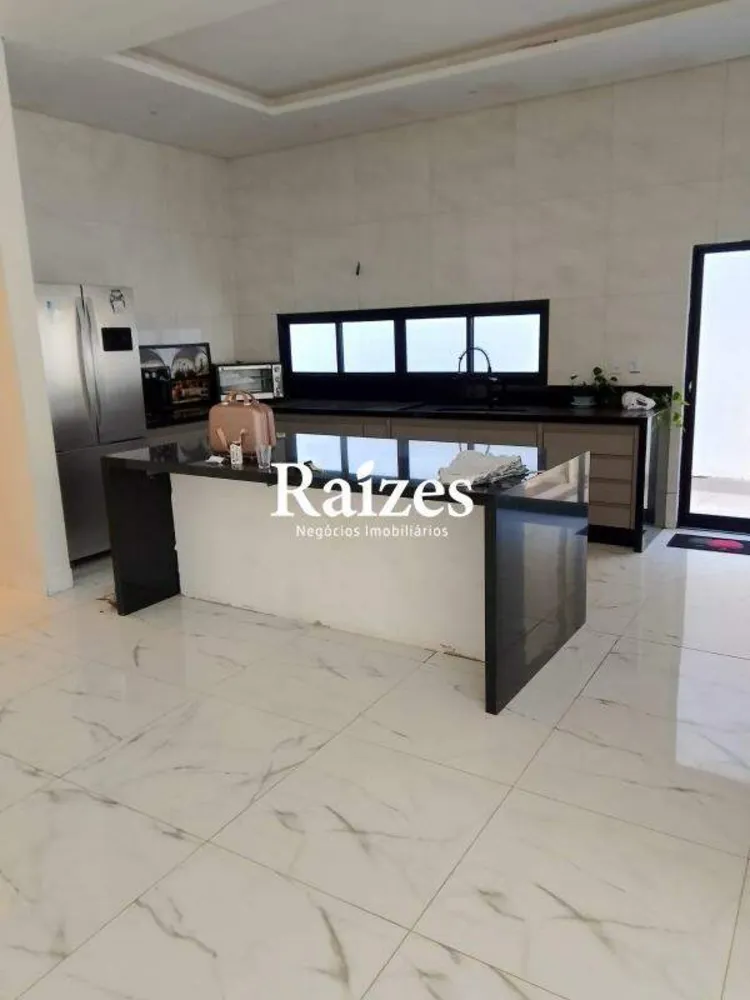 Casa, 3 quartos, 187 m² - Foto 3
