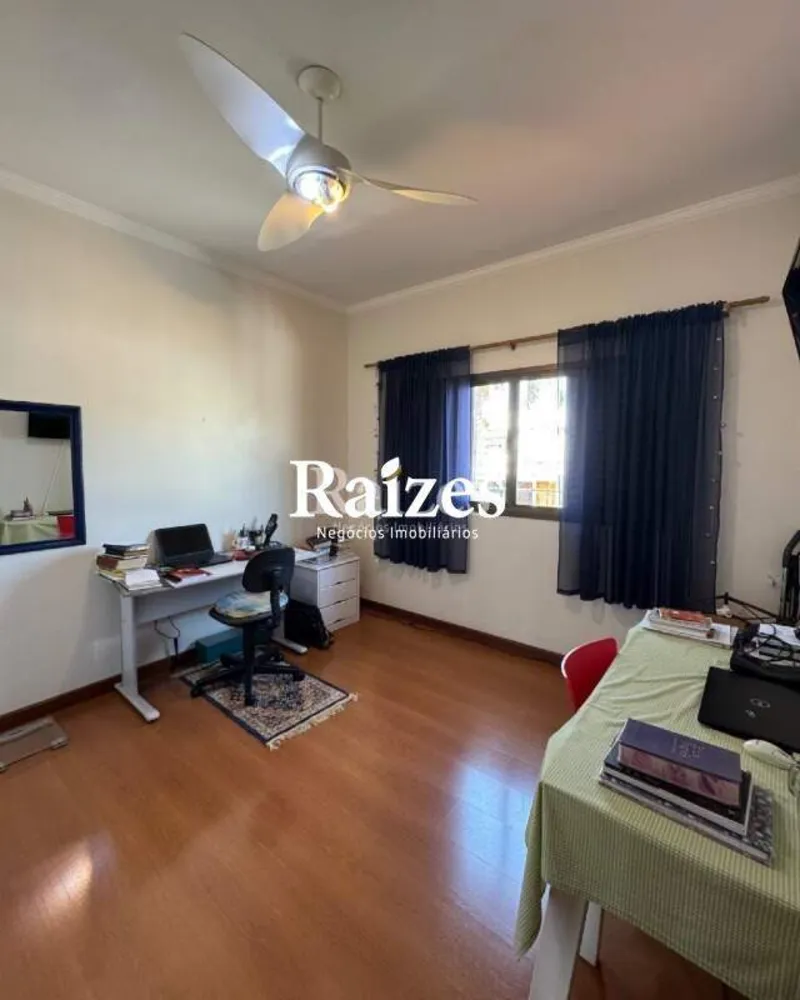 Casa, 3 quartos, 238 m² - Foto 3