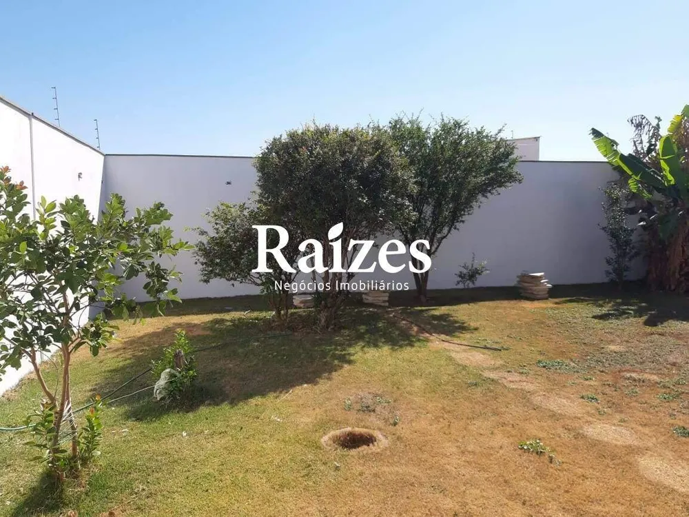 Casa, 4 quartos, 310 m² - Foto 1