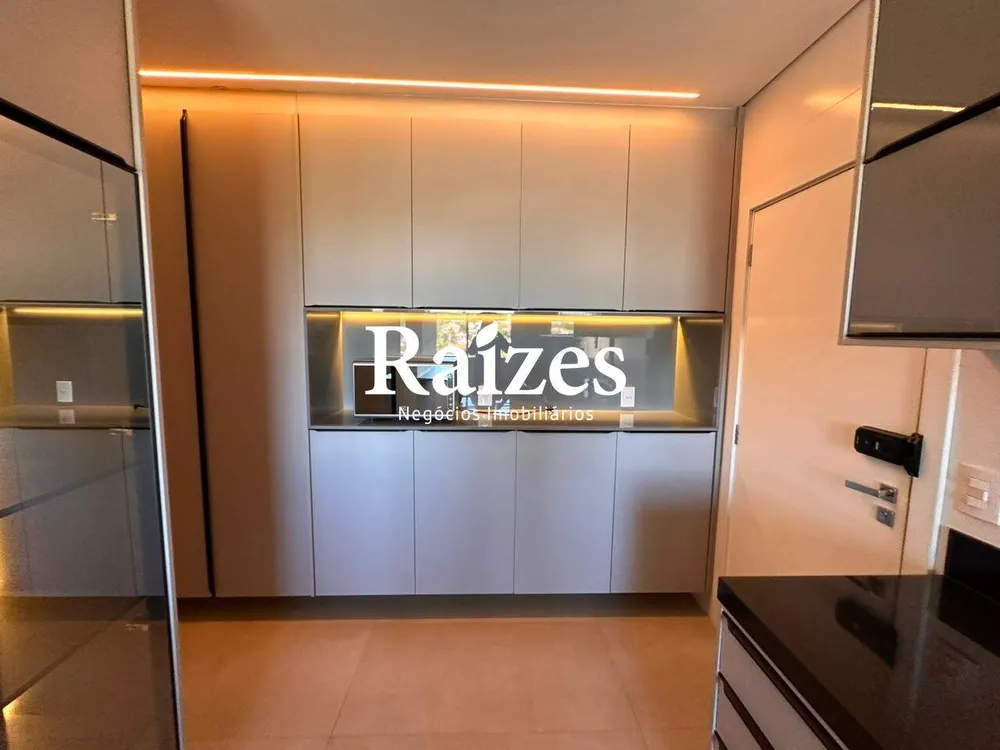 Apartamento, 3 quartos, 198 m² - Foto 1