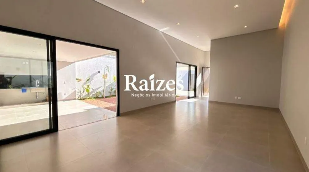 Casa, 3 quartos, 222 m² - Foto 2