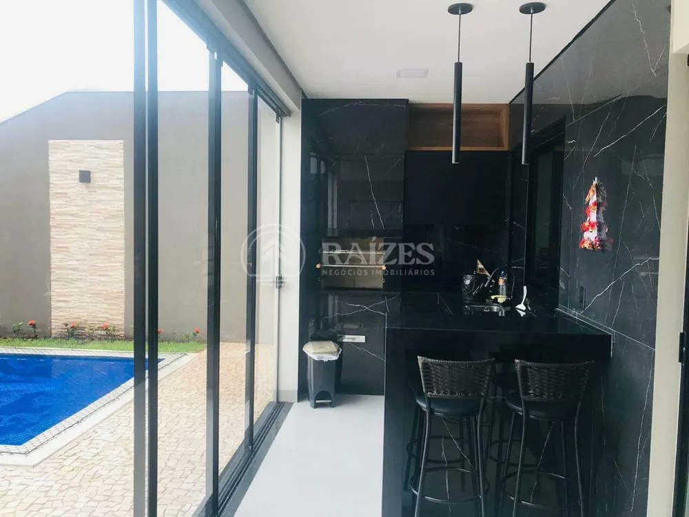 Casa, 3 quartos, 230 m² - Foto 3