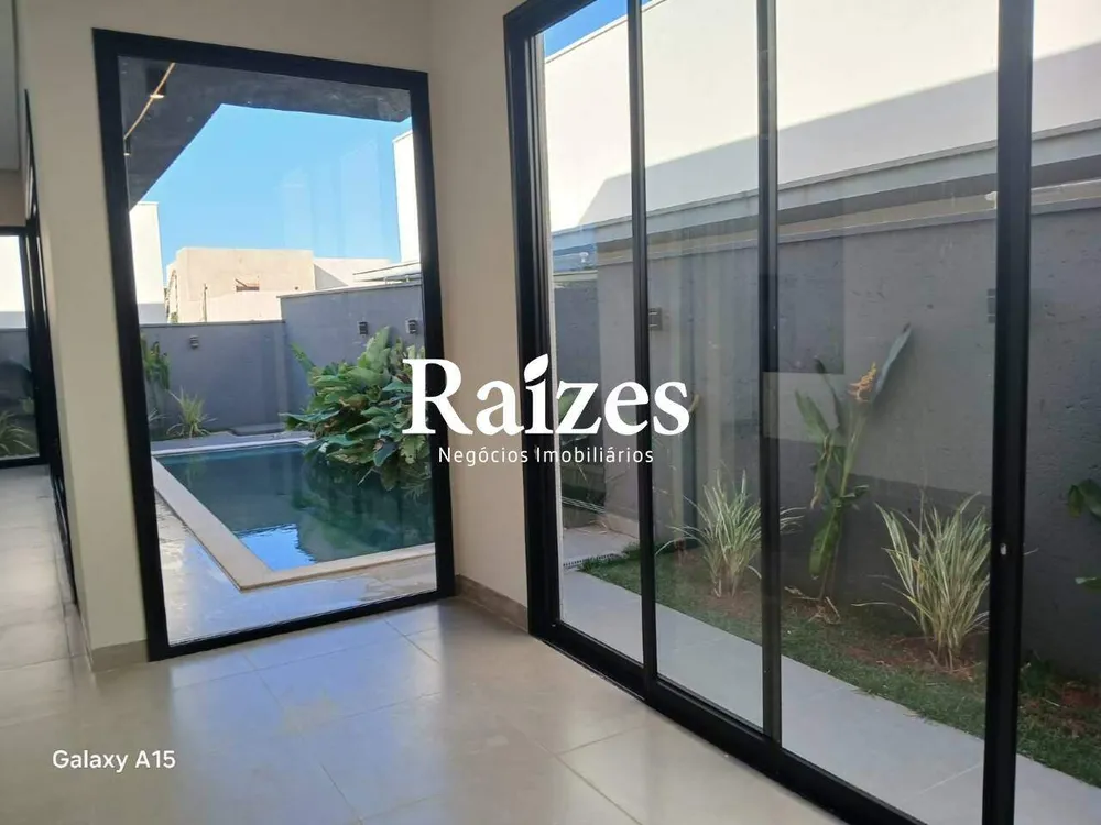 Casa, 3 quartos, 201 m² - Foto 1