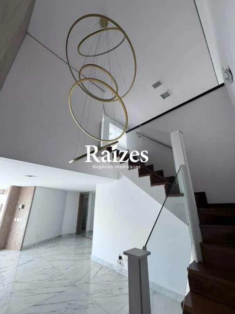 Cobertura, 3 quartos, 274 m² - Foto 2