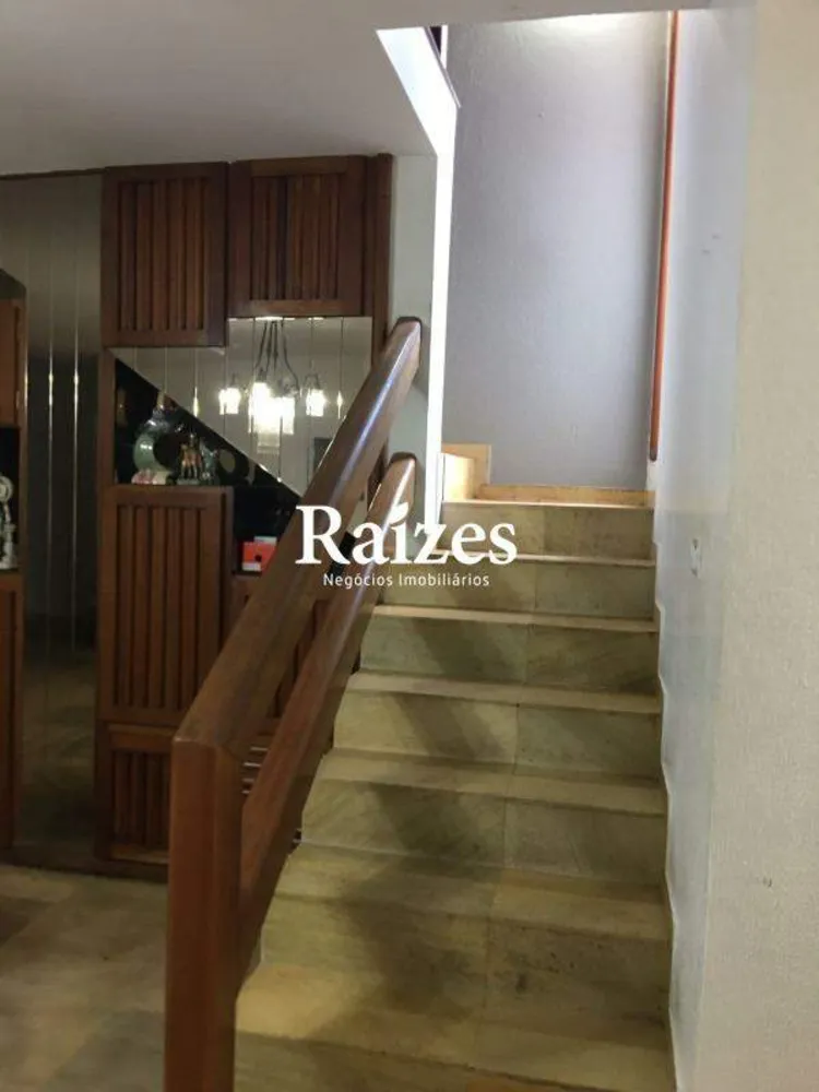 Casa, 3 quartos, 277 m² - Foto 2