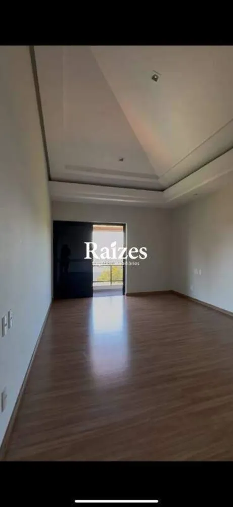 Casa, 5 quartos, 840 m² - Foto 3