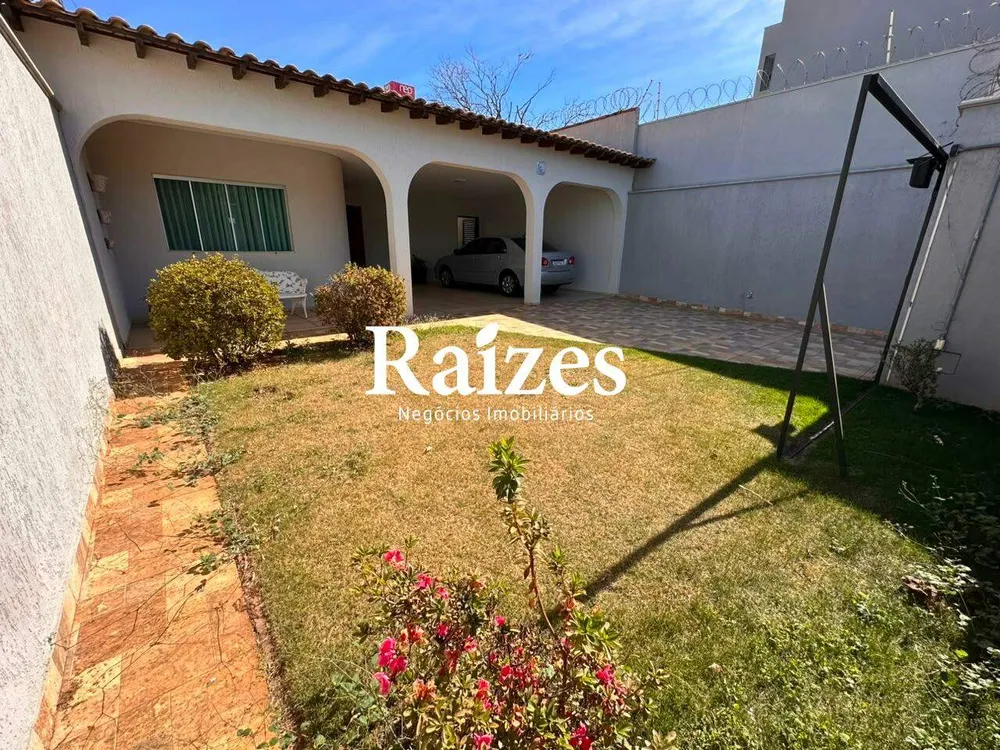 Casa, 3 quartos, 268 m² - Foto 2