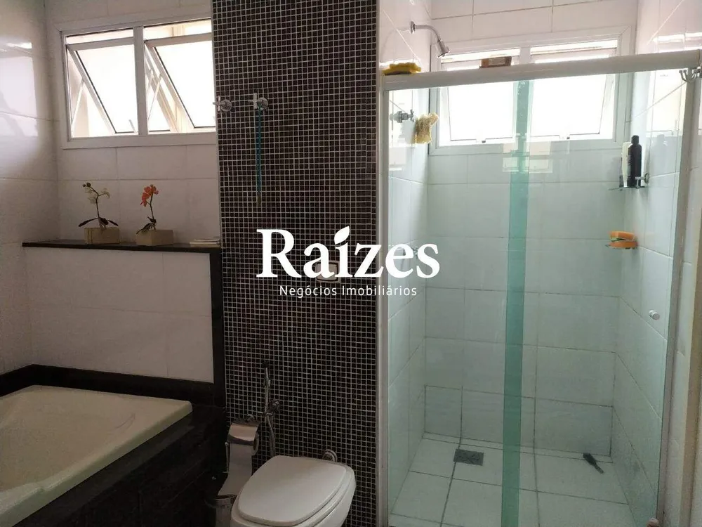 Casa, 5 quartos, 297 m² - Foto 4