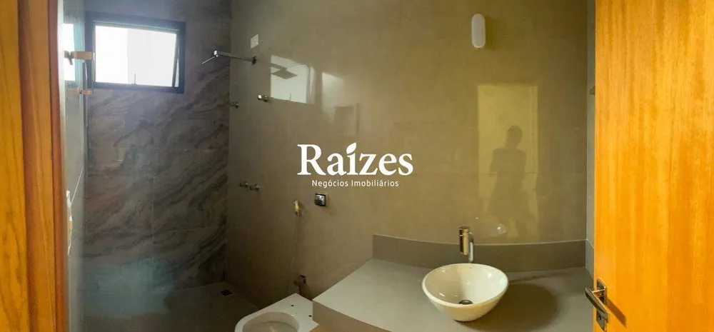 Casa, 3 quartos, 240 m² - Foto 4
