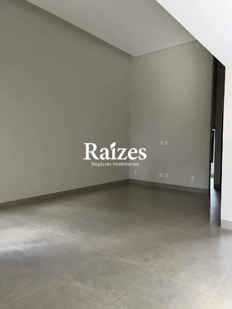 Casa, 3 quartos, 240 m² - Foto 1
