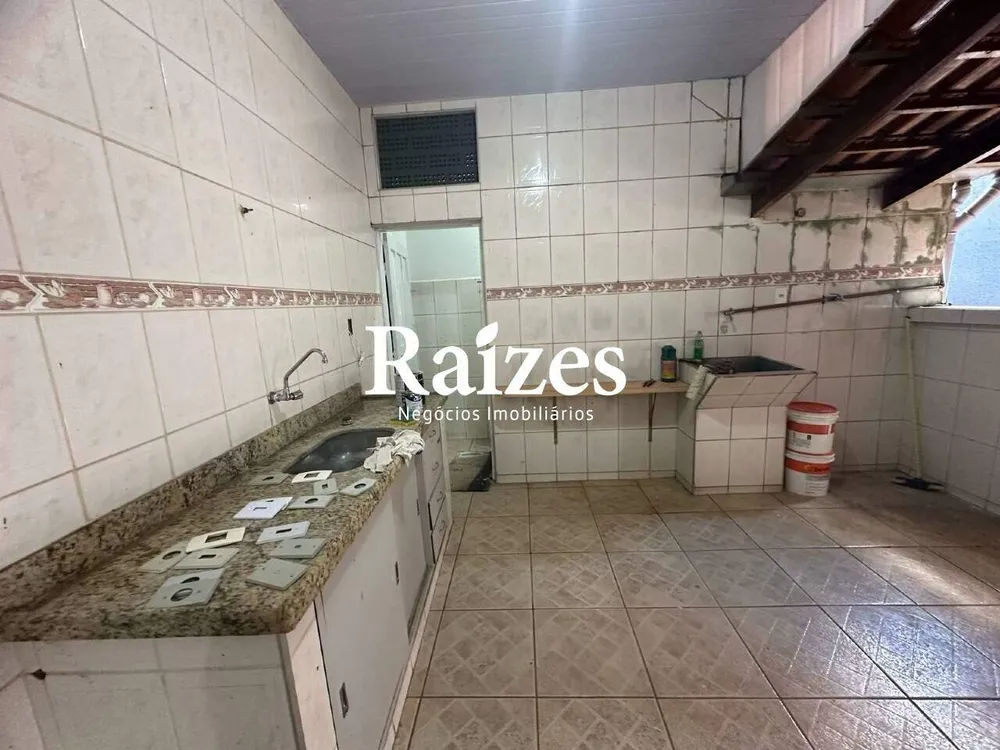 Casa, 4 quartos, 180 m² - Foto 1