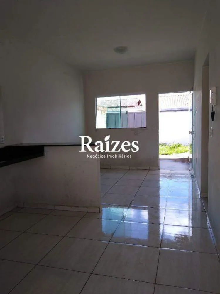 Casa, 2 quartos, 250 m² - Foto 2