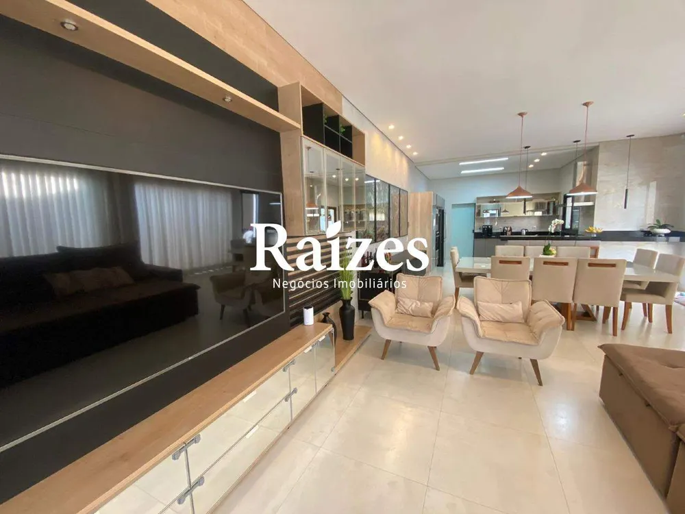 Casa, 3 quartos, 275 m² - Foto 4