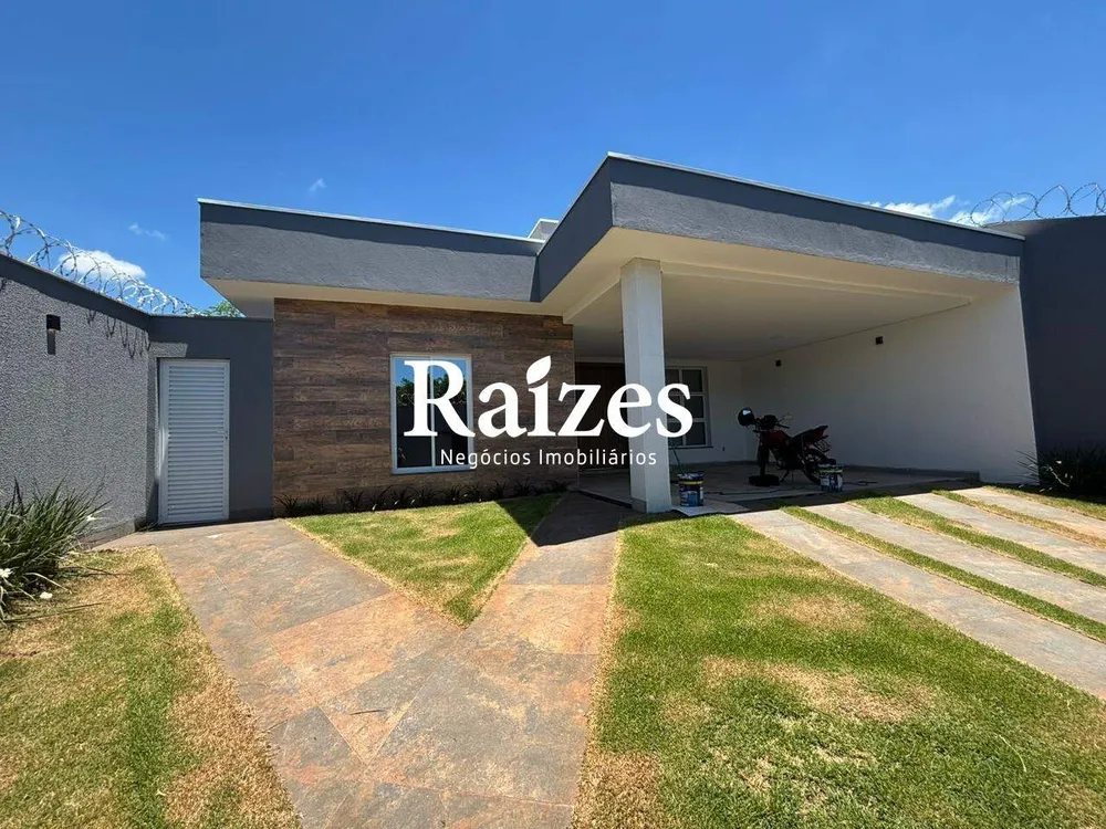 Casa, 3 quartos, 230 m² - Foto 1