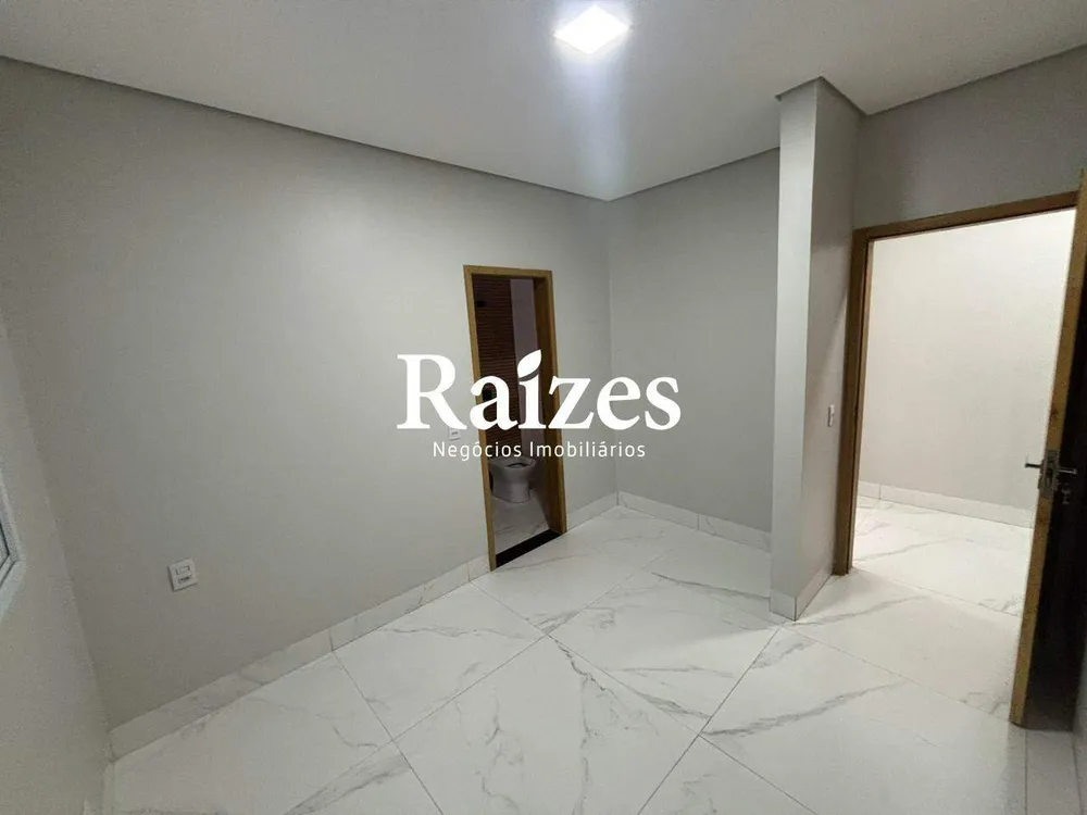 Casa, 3 quartos, 230 m² - Foto 2