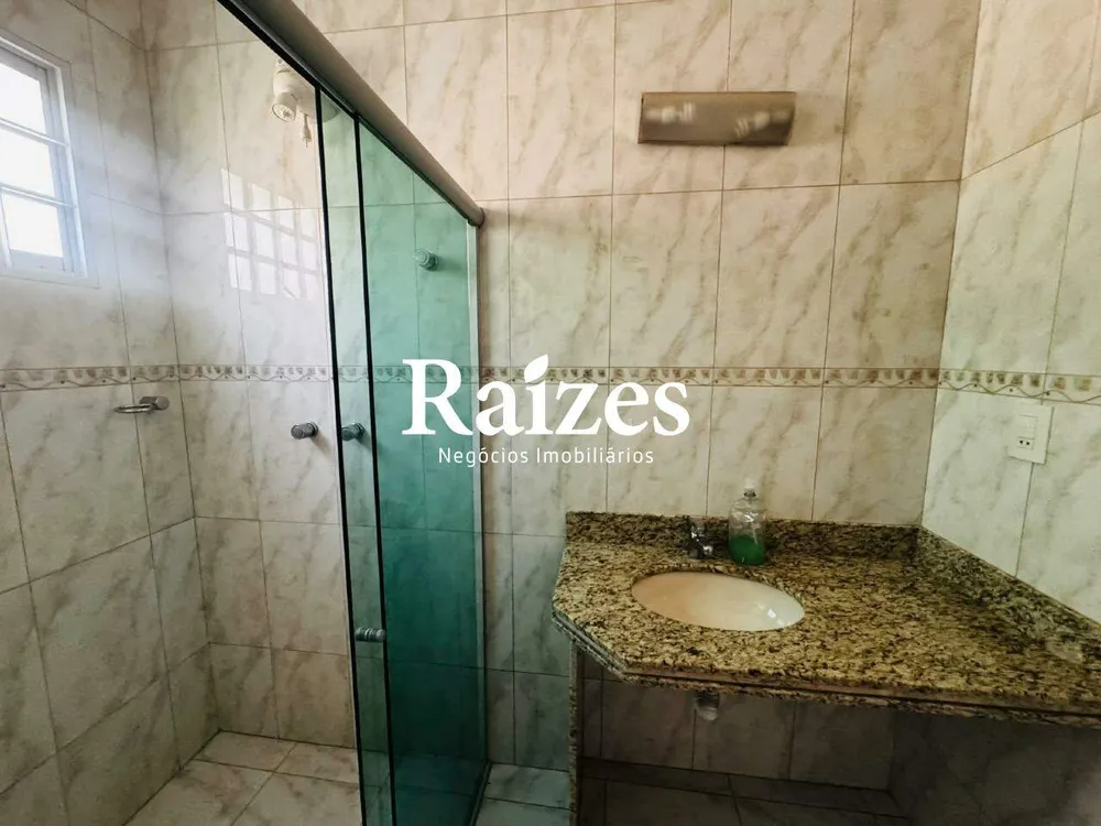 Casa, 6 quartos, 300 m² - Foto 3