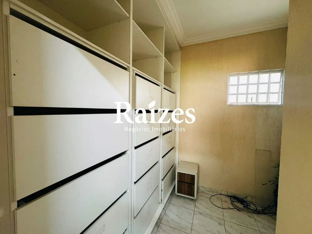 Casa, 6 quartos, 300 m² - Foto 2