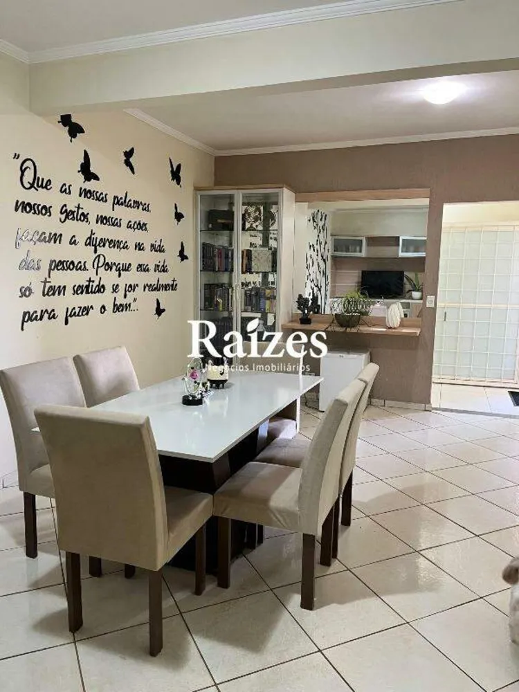 Casa, 9 quartos, 745 m² - Foto 2