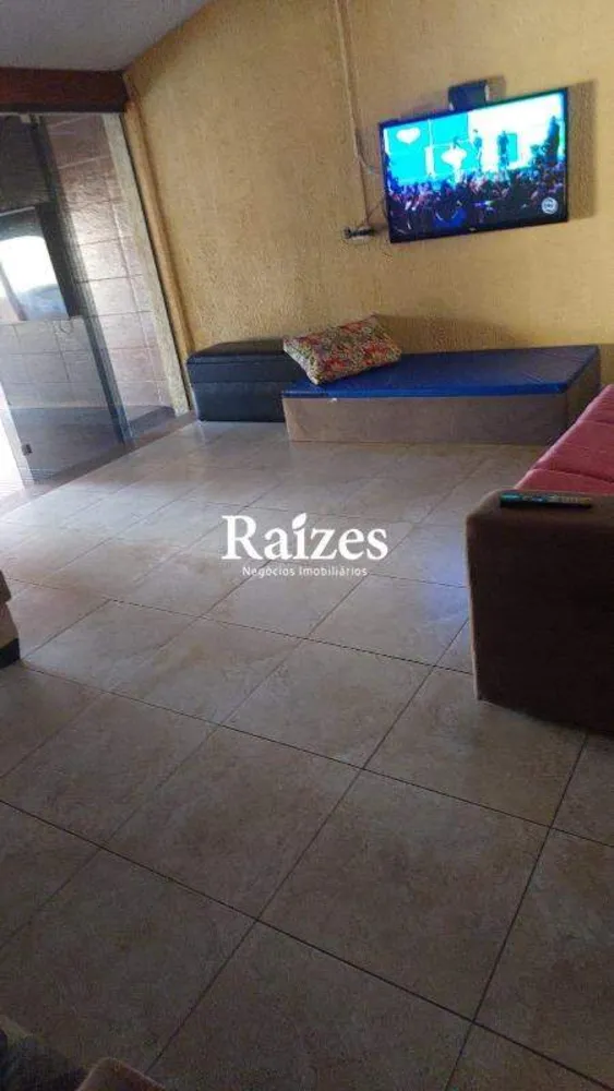 Casa, 3 quartos, 250 m² - Foto 2