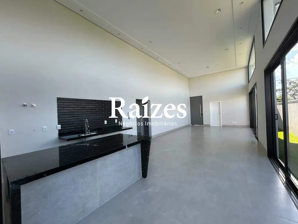 Casa, 3 quartos, 220 m² - Foto 1