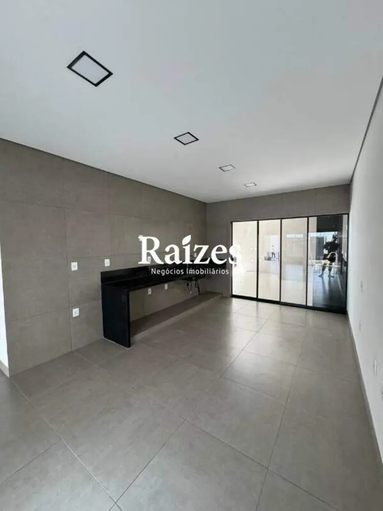 Casa, 3 quartos, 175 m² - Foto 2