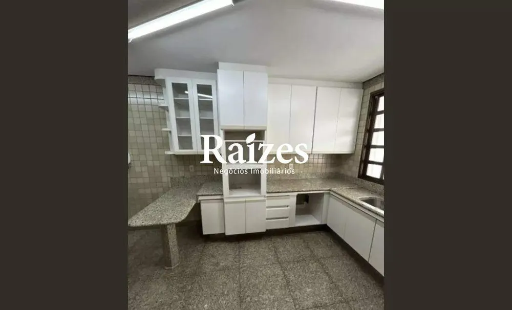 Casa, 6 quartos, 390 m² - Foto 1