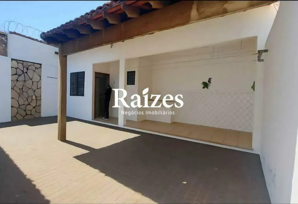 Casa, 3 quartos, 200 m² - Foto 1