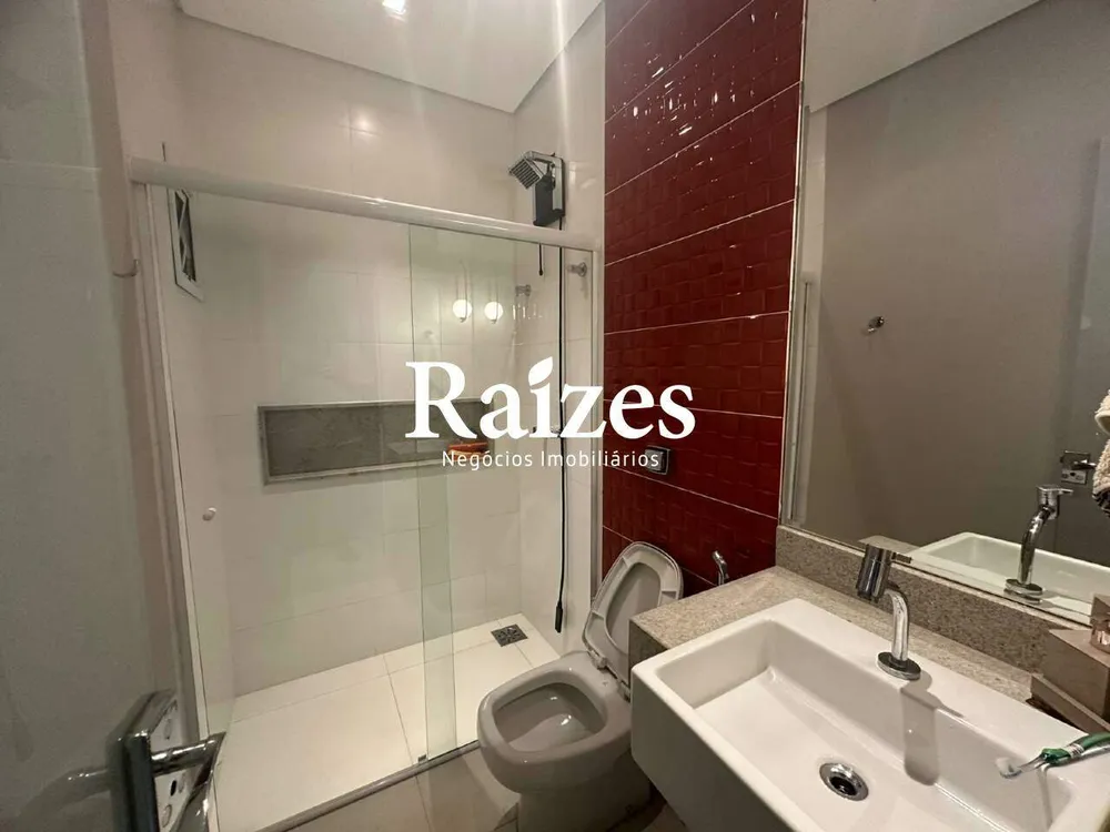 Casa, 4 quartos, 297 m² - Foto 1