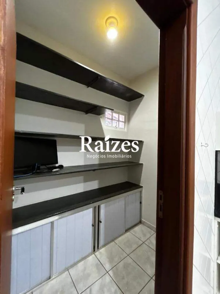 Casa, 4 quartos, 280 m² - Foto 2