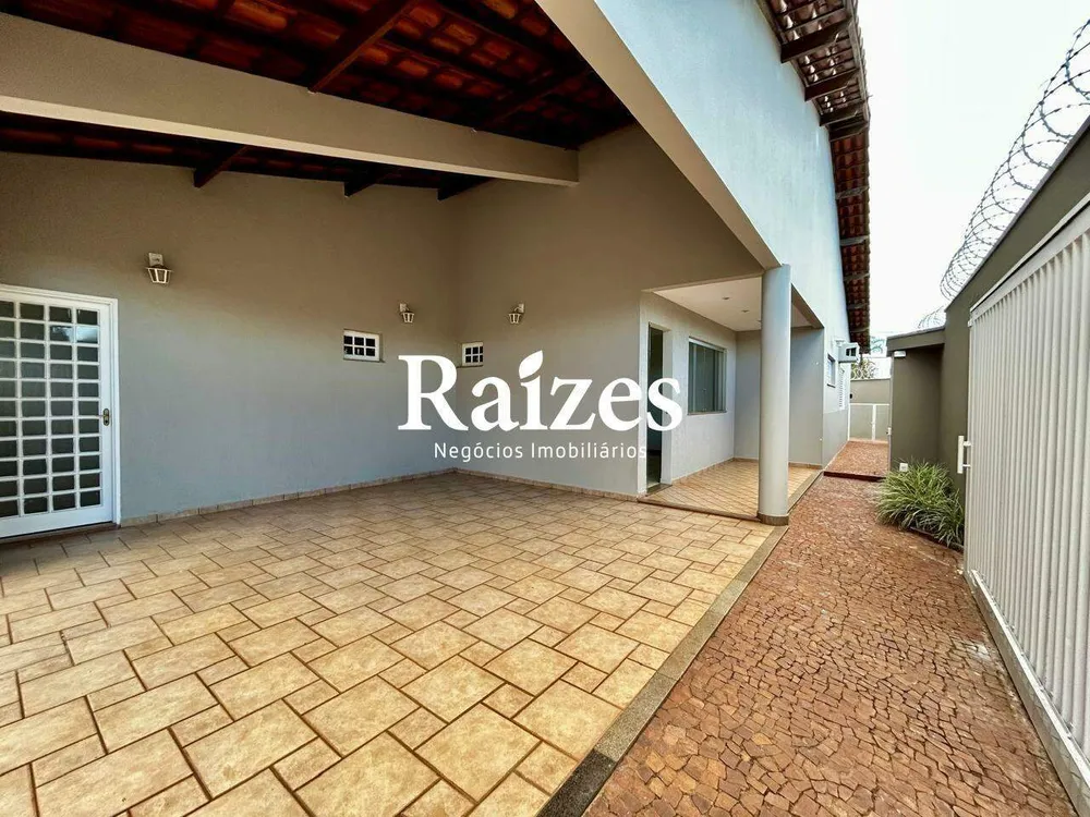Casa, 4 quartos, 280 m² - Foto 1