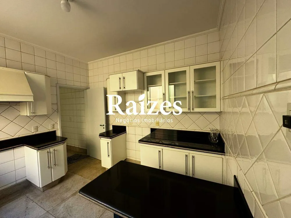Casa, 3 quartos, 290 m² - Foto 3
