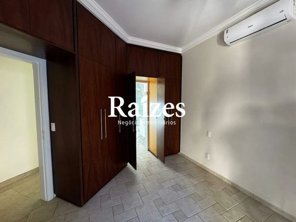 Casa, 3 quartos, 290 m² - Foto 2
