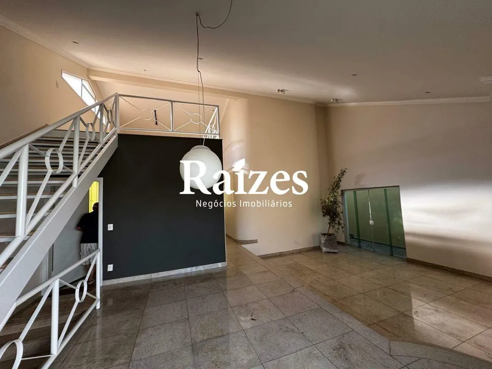 Casa, 3 quartos, 290 m² - Foto 4