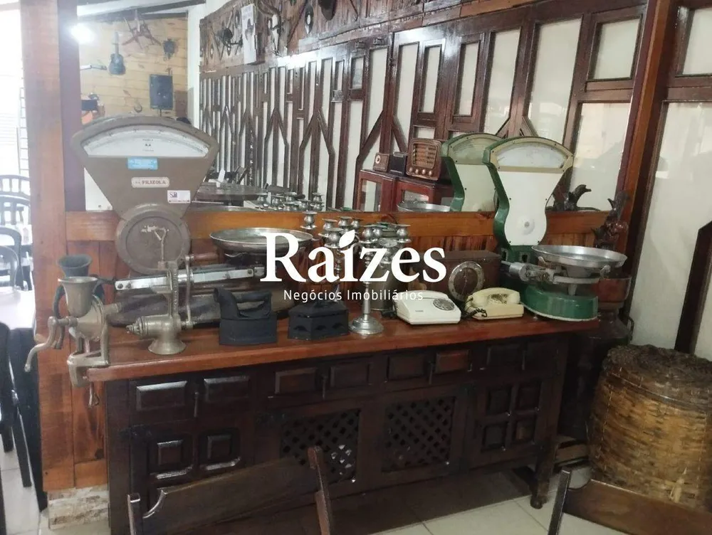 Casa, 4 quartos, 225 m² - Foto 2