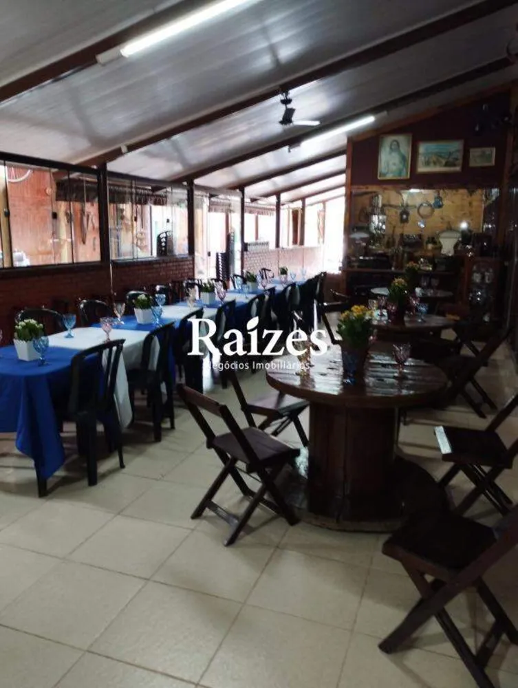 Casa, 4 quartos, 225 m² - Foto 1