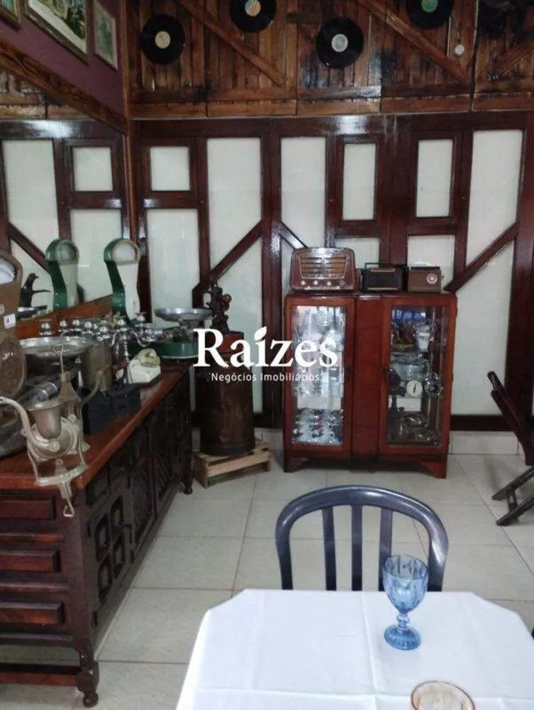 Casa, 4 quartos, 225 m² - Foto 3