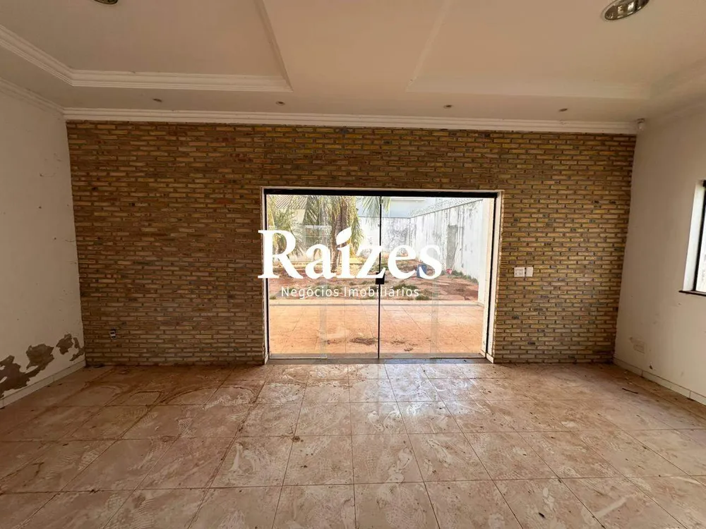 Casa, 3 quartos, 427 m² - Foto 1