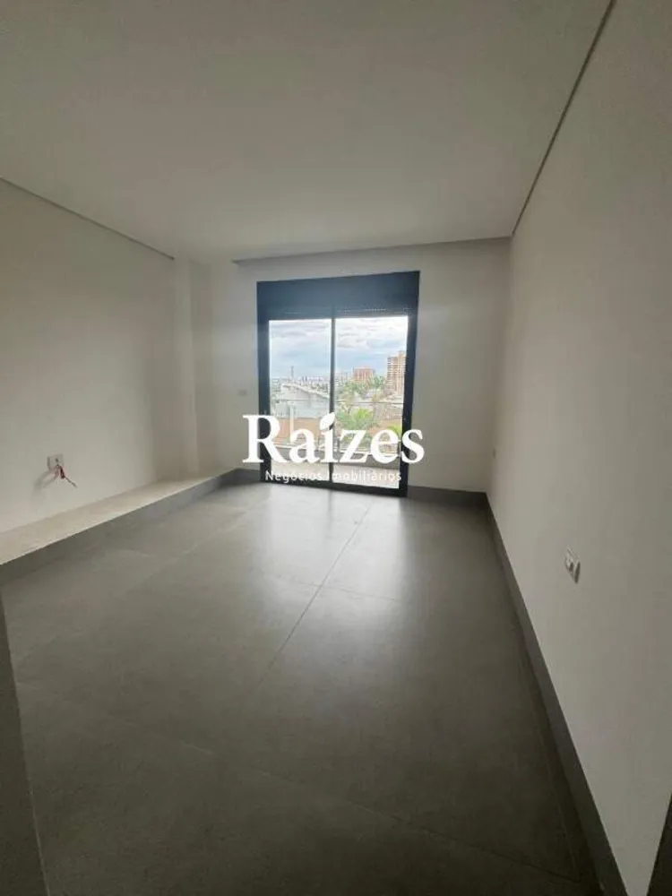 Casa, 3 quartos, 285 m² - Foto 1