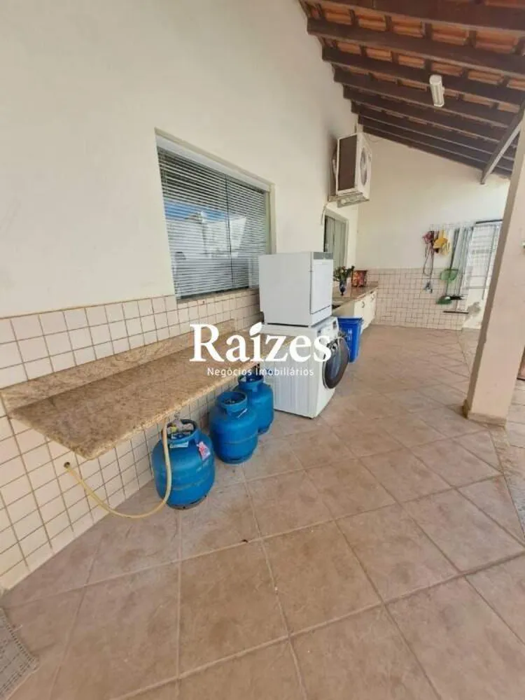 Casa, 2 quartos, 320 m² - Foto 2