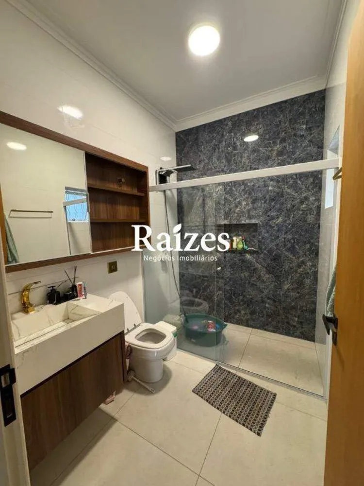 Casa, 3 quartos, 205 m² - Foto 4