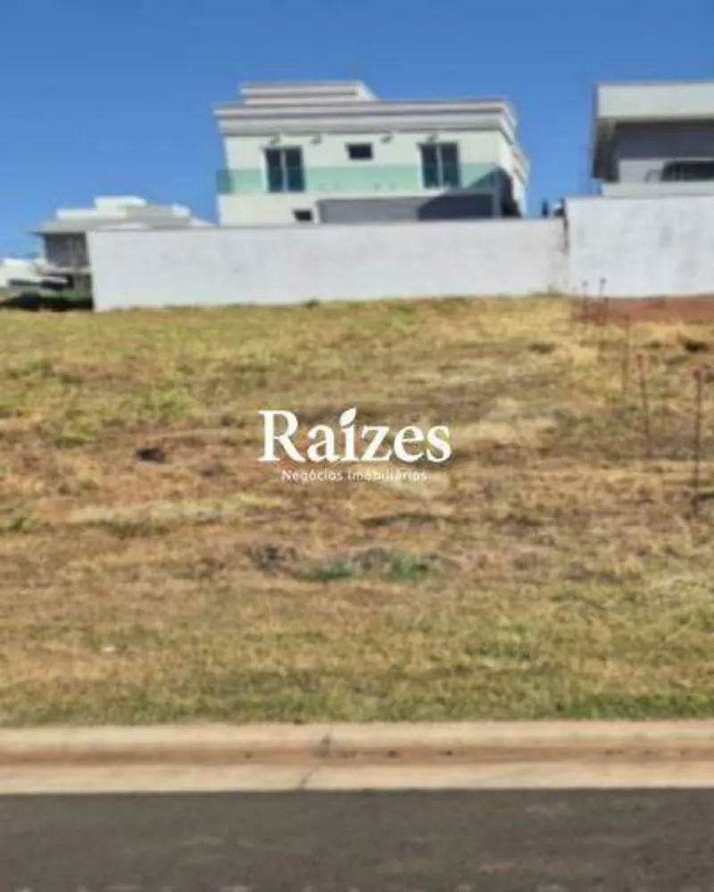 Terreno, 327 m² - Foto 1
